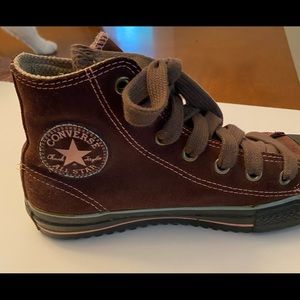 Converse high tops women’s size 7